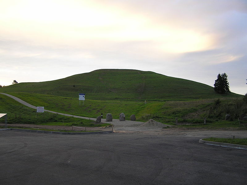 Šatrijos piliakalnis