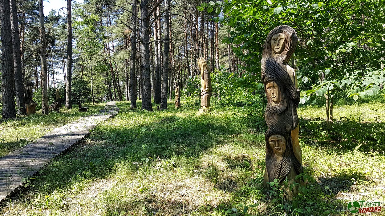 Skulptūrų parkas Geibonių miške